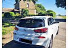 Hyundai i30 1.4 YES!