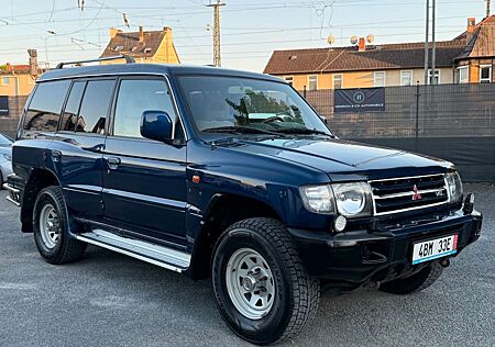 Mitsubishi Pajero AMERICAN DREAM 3500 V6/4X4 / 7 SITZER /