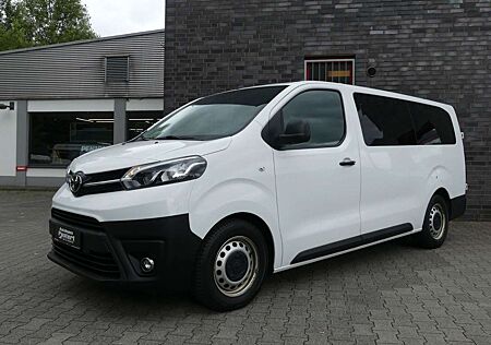 Toyota Pro Ace Proace 9-Sitzer