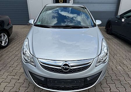 Opel Corsa D Edition*1.4L*FAHRRADTRÄGER*KLIMA*TÜV NEU