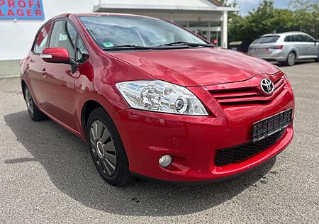 Toyota Auris Life+