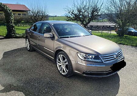 VW Phaeton Volkswagen 3.0 V6 TDI DPF 4MOTION Automatik (4 Sitzer)