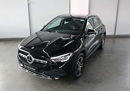 Mercedes-Benz GLA 200 Progressive LED Kamera Business MBUX