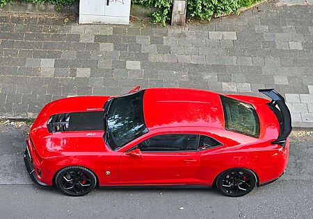 Chevrolet Camaro Coupe 6.2 V8