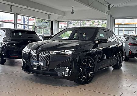 BMW iX gebraucht kaufen BMW iX M60 Sportpak.AHK°-Laser°PANO°Massage°Bowers&W