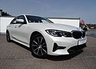 BMW 320 d Sport Line GLASDACH/LIVE/HARMAN-KARDON/17"