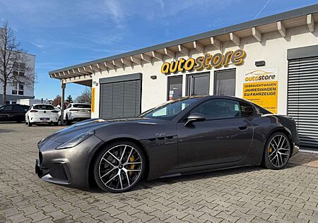 Maserati GranTurismo 3.0 V6 Trofeo AWD 404 kW (549 PS), Autom. 8-Gan...