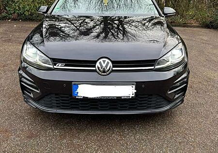 VW Golf Volkswagen Highline BMT/R-line
