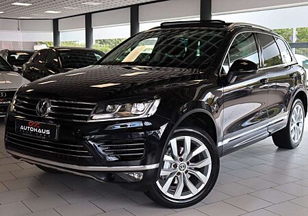 VW Touareg Volkswagen 3.0 V6 TDI R-Line Executive Edition Pano