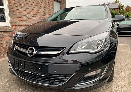 Opel Astra J 1.4 16V Exklusiv Xenon Navigation