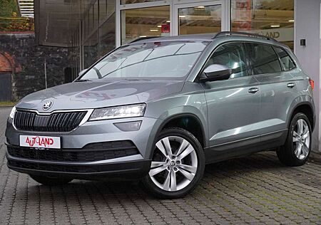 Skoda Karoq 1.5 TSI LED Navi ACC Kamera AHK Totwinkel