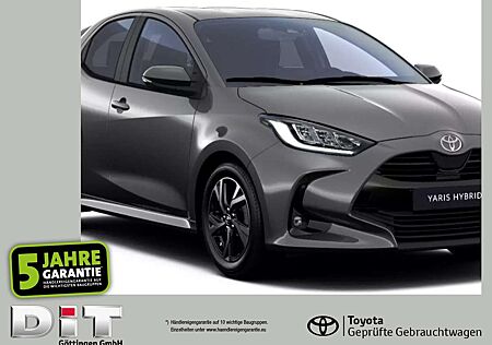 Toyota Yaris 1.5 Teamplayer ACC+LED+SHZ+Fernlichtass.