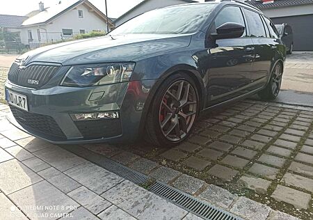 Skoda Octavia Combi 2.0 TDI (Green tec) DSG RS