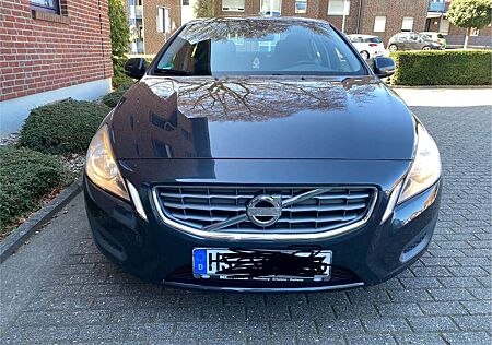 Volvo S60 +DRIVeKinetic