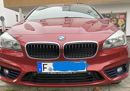 BMW 220i 220 AT Sport Line; Service inklusive bis 11.2025!