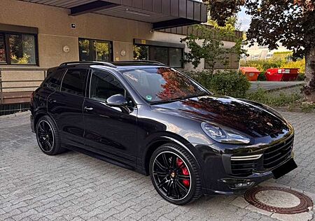 Porsche Cayenne GTS Vollausstatung Chrono TV Sport+