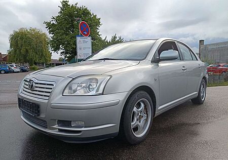 Toyota Avensis 1.8 Sol Liftback