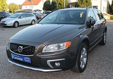 Volvo XC 70 XC70 Summum AWD Navi Klimaautomatik
