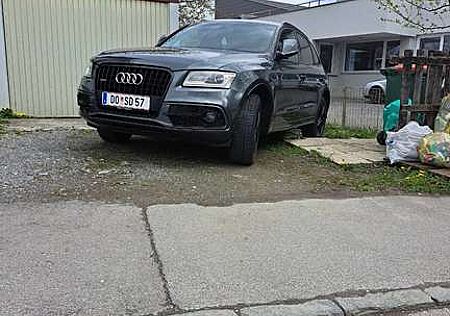 Audi Q5 3,0 TDI quattro clean Diesel Sport S-trc Sport