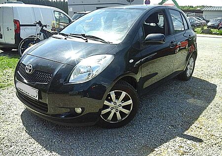 Toyota Yaris TEAM /5 türig/ ALU+Klima+Funk+met /wenig km/ TÜV 2027