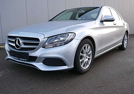 Mercedes-Benz C 180 CGI Avantgarde NAVI/PDC/AMBIENTE