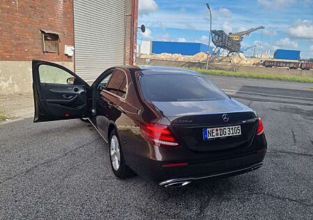 Mercedes-Benz E 220 d 9G-TRONIC Avantgarde