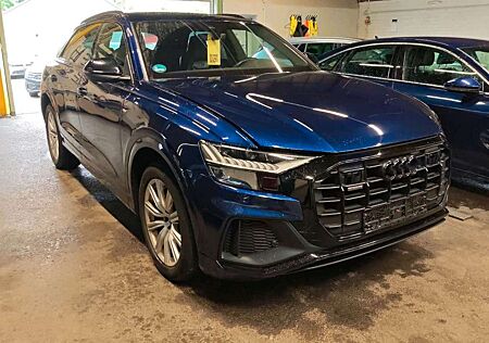 Audi Q8 50 TDI quattro*S line Sport-Plus *Panorama*