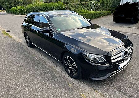 Mercedes-Benz E 220 E-Klasse T-Modell Diesel d T 9G-TRONIC Avantgarde