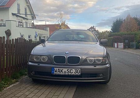 BMW 520i 520 touring Edition