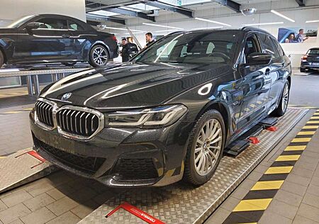 BMW 530 e TOURING M SPORT/SHADOW/LASER/HuD/PANO/360°