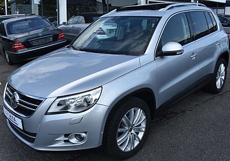VW Tiguan Volkswagen Sport 4Motion PANO*LEDER*SITHZ*AHK*STEUERKETTE NEU