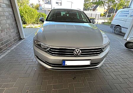VW Passat Variant Volkswagen 1.6 TDI Comfortline, ACC, Massage, LED