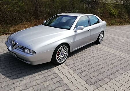 Alfa Romeo 166 Distinctive