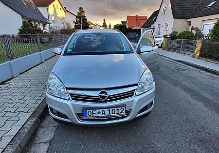 Opel Astra 1.6 Scheckheft Neu Reifen