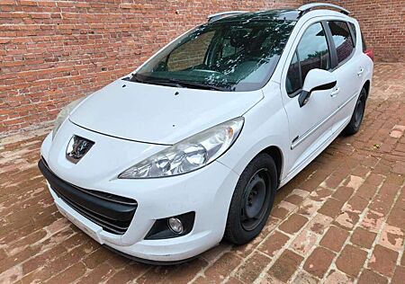 Peugeot 207 Family 1.4 16V VTi