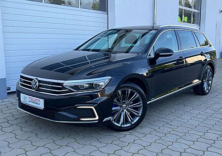 VW Passat Volkswagen GTE R-Line/MATRIX/STANDH/PANO/AHK/360°