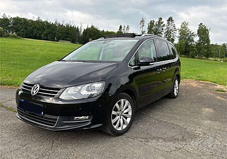 VW Sharan Volkswagen Highline BMT AHK DYNAUDIO PANO DAG CAM VOLL