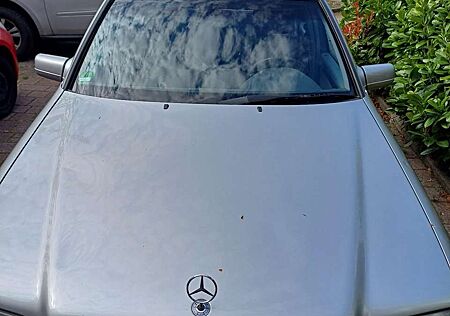 Mercedes-Benz 200