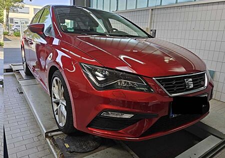 Seat Leon FR*Garantie*LED*Panorama*Navi