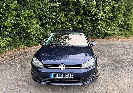 VW Golf Volkswagen 1.4 TSI ACT BlueMotion, SHZ, Kamera, Navi