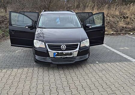 VW Touran Volkswagen 1.6 Conceptline