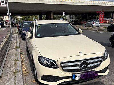Mercedes-Benz E 200 d T 9G-TRONIC