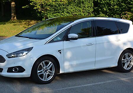 Ford S-Max 2.0 TDCi Aut, 7Sitzer, Panoramadach , Scheckheft