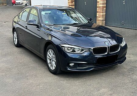 BMW 320 d Aut. Advantage; Wartung nur bei ; Unfallfrei