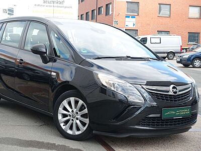 Opel Zafira Tourer *NAVI*PANO*AHK*SHZ*PDC*TEMPOMAT*TÜV