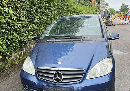Mercedes-Benz A 160 BlueEFFICIENCY Elegance mit Faltdach AhK …