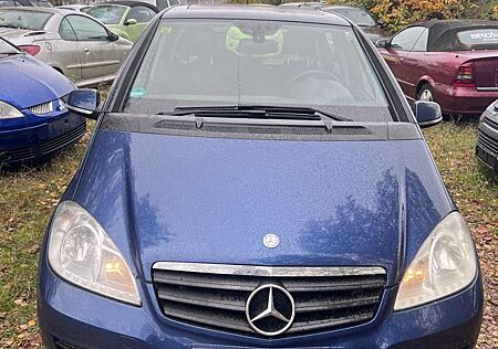 Mercedes-Benz A 160 BlueEFFICIENCY Elegance mit Faltdach AhK …
