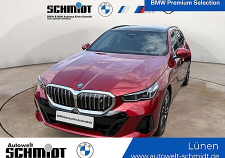 BMW i5 eDrive40 Touring M Sport / NP= 95.570,- / AHK