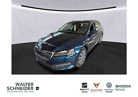 Skoda Superb Combi 2.0 TDI DSG Style Navi Matrix Stand