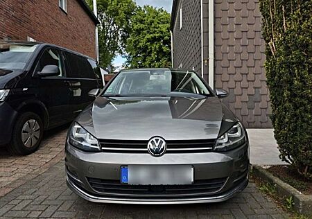 VW Golf Volkswagen 1.6 TDI BlueMotion Technology DSG Allstar